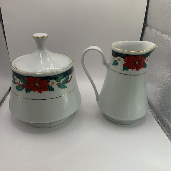 Vintage Tienshan Deck The Halls Christmas China Cream and Sugar Set - Picture 4 of 9